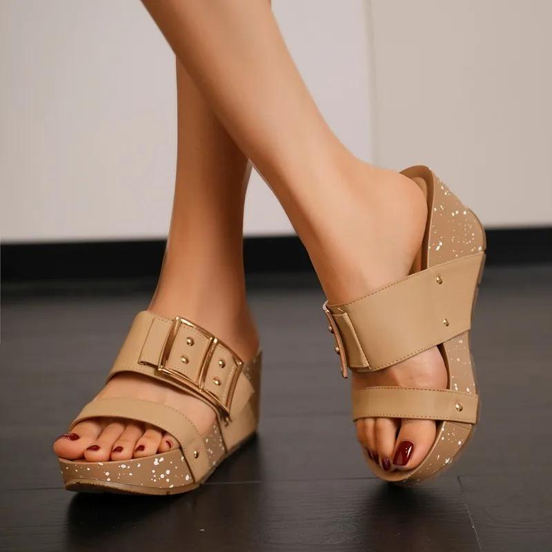 

Fashion 2025 Summer New Belt Buckle Women s Slippers Fashion Outdoor Open Toe Plus Size Rivet Casual Comfortable Wedge Slippers Zapatos 43 хаки