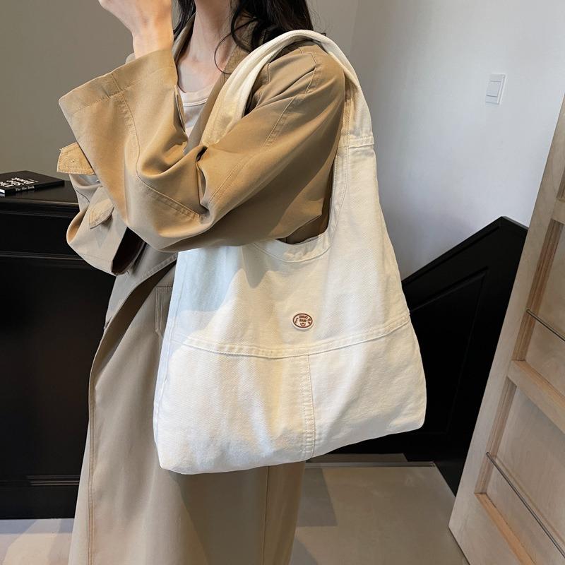 Lazy wind large-capacity tote bag women's new autumn and winter versatile leisure shoulder commuting class bag