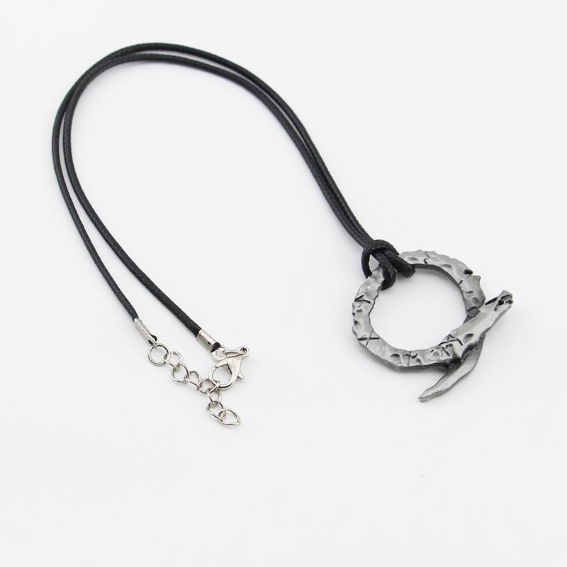 High Quality Game  Necklaces Kratos Symbol Amulet Alloy Metal Pendants Choker for Women Men Cosplay Jewelry Gifts