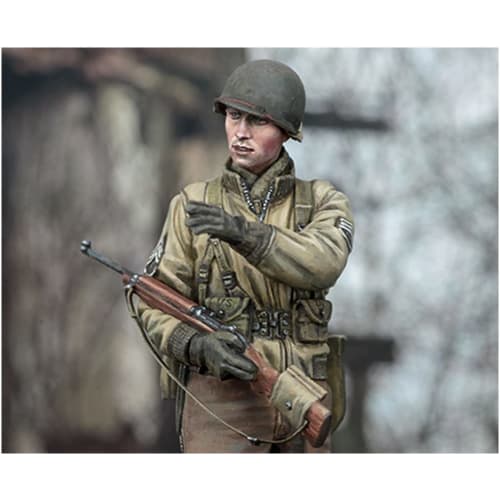 Alpine Miniatures 1/35 Scale WWII US Army Infantry Non-Commissioned Officer in Winter Gear Giving Orders Resin Kit AM35303