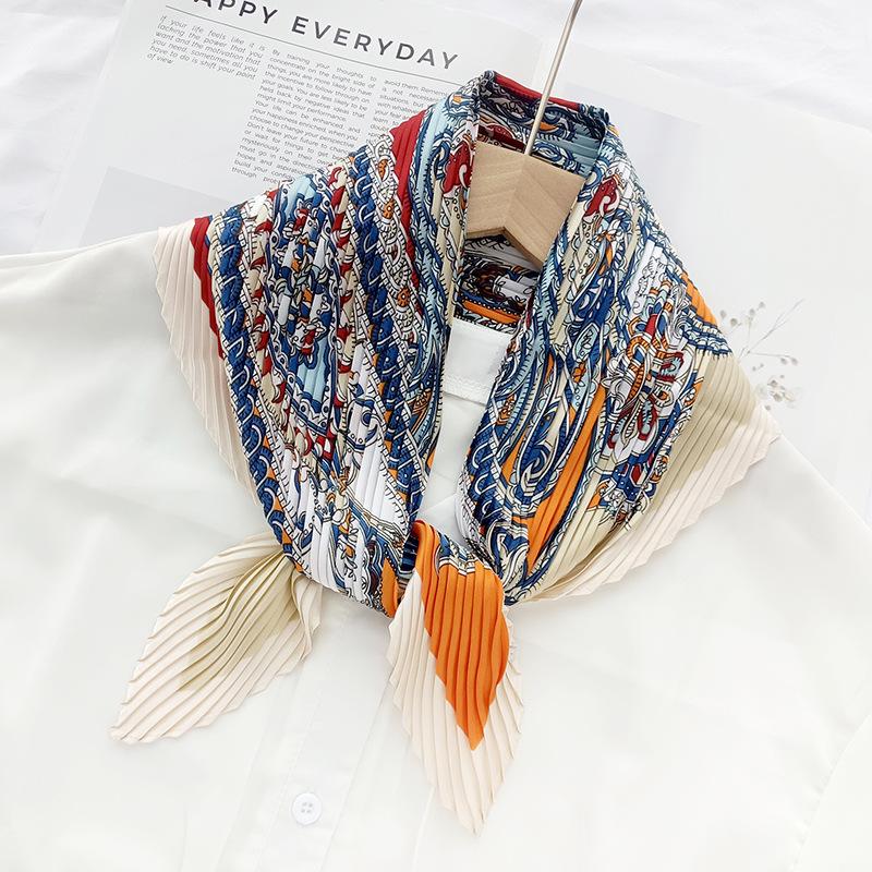 Retro Color Block Crinkled Square Scarf - 70cm Pleated Neckerchief in Imitation Silk for Women