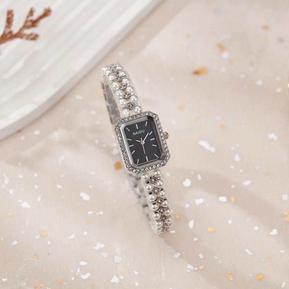 Fashionable Luxurious Ladies' Wristwatch Rhinestone Square Dial Imitation White Pearl Strap Waterproof Women Quartz Watch Reloj