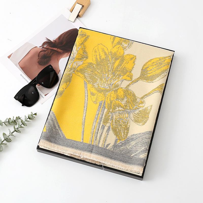 New Blanket Dual Use Imitation Cashmere Office Cloak Scarf Shawl High End Stitching Large Flower Scarf