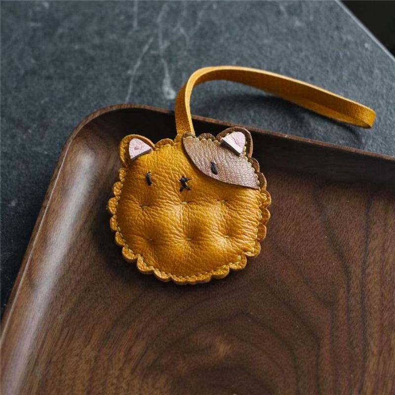 Cute Biscuit Cat Bag Charm Accessory for Backpack, Small Leather Keychain Decoration