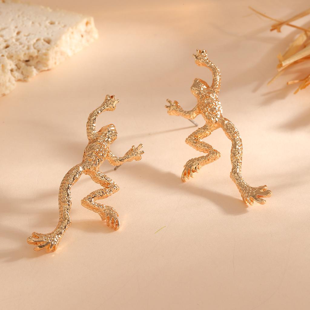 Exaggerated Minimalist Creative Stud Earrings Women Frog Shape Earrings Fashion Fun Jewelry Gifts for Friends Party Accessories