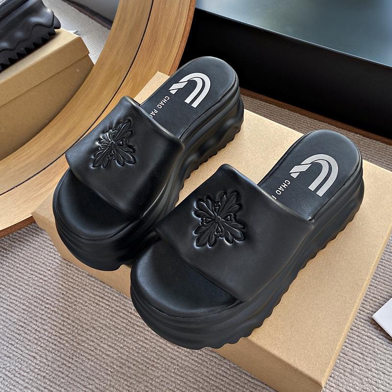 

Small man with thick bottom and height increase of 8cm cross flower slippers women s summer wear muffin super high heel sandals 39