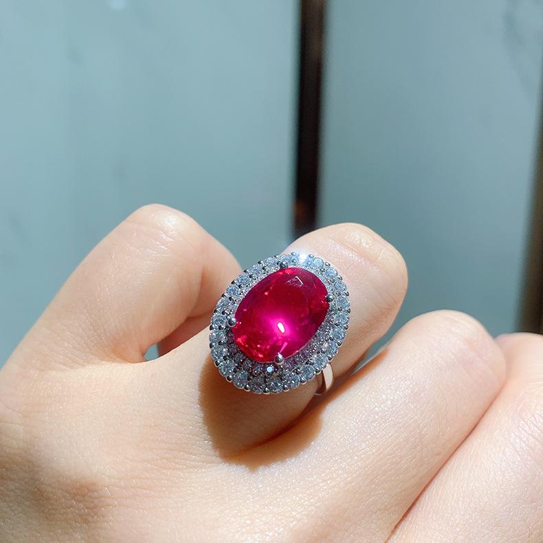 Retro Inlaid Zircon Ring 10 * 14 Simulated Pigeon Blood Red Corundum Oval Colored Gemstone Jewelry