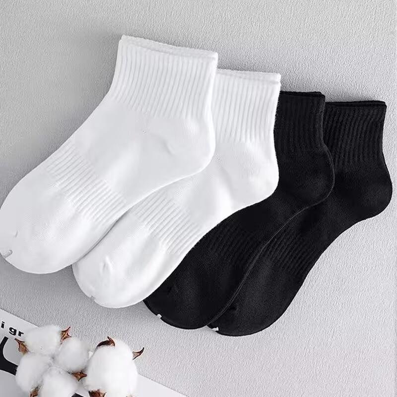 Spring-Summer Breathable Anti-Odor Cotton Ankle Socks for Men & Women