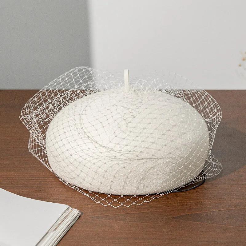 

Lady French Fashion Wool Lace Berets Hat with Net Vintage Elegant Women Tulle Dinner Party Berets Winter Warm Female Painter Cap 56cm слоновая кость