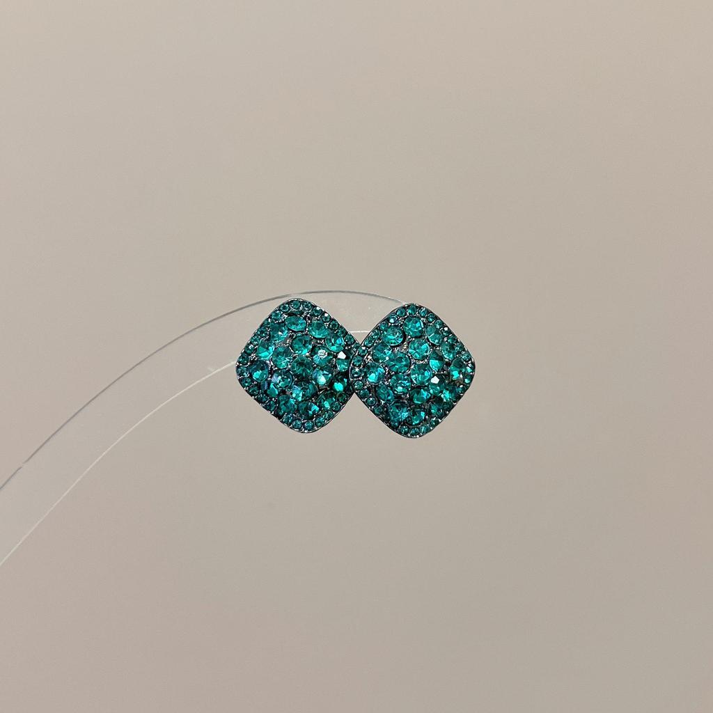 High-End Exquisite Fairy Earrings: Versatile, Creative, and Stylish for the Modern Socialite