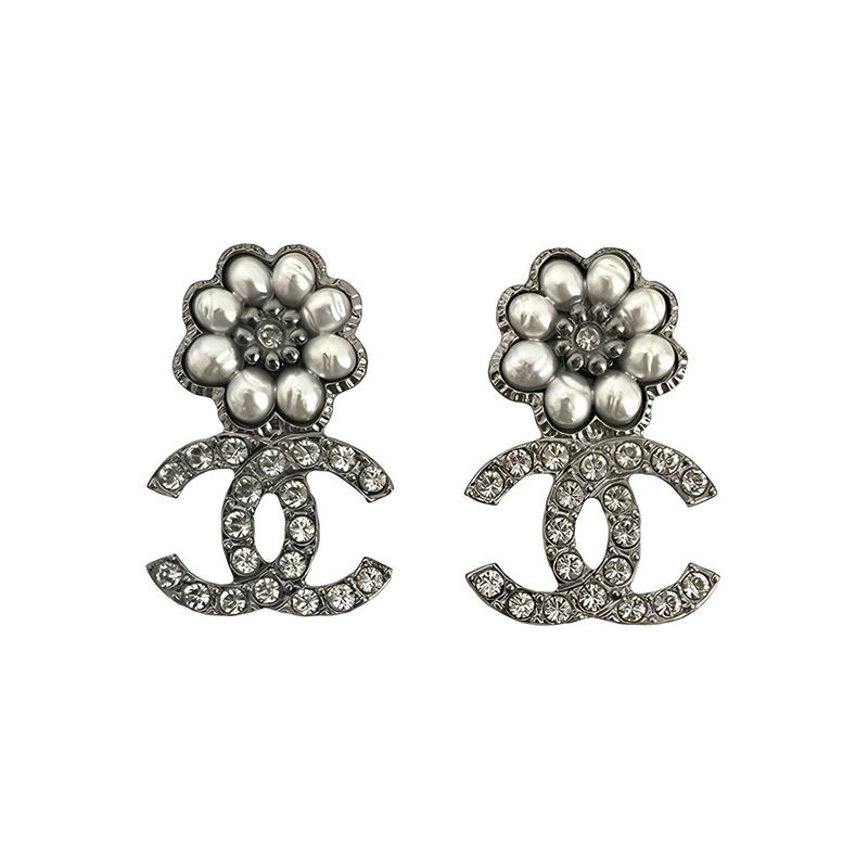 

CHANEL Fashion Trend Personality Metal Rhinestone Earrings Women s Silver срібний
