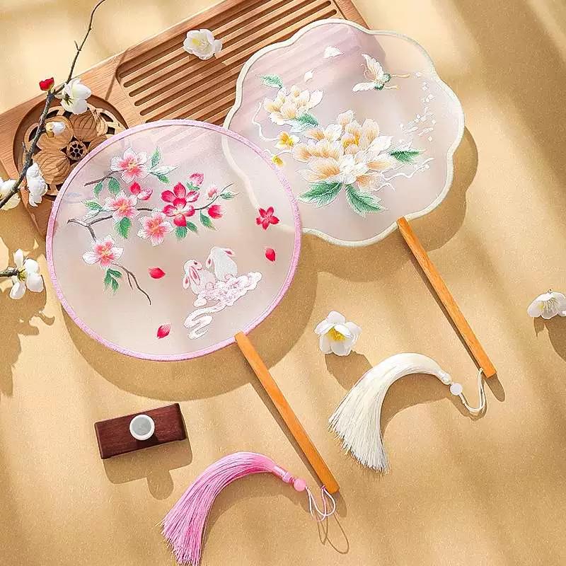 Double-Sided Embroidered Ancient-Style Round Fan, Chinese-Style Embroidered Lotus Fan, Special for Hanfu, Versatile Dance Fan with Suzhou Embroidery