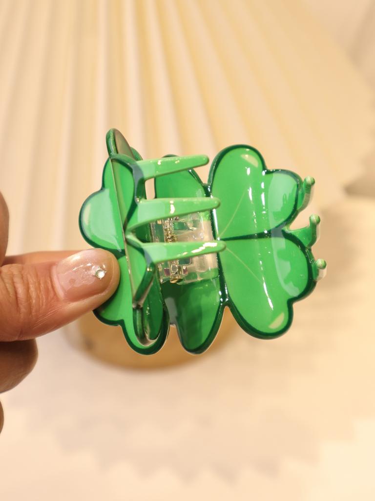 1 Irish St. Patrick's Day Party Hair Accessory Green Lucky Clover Shark Clip