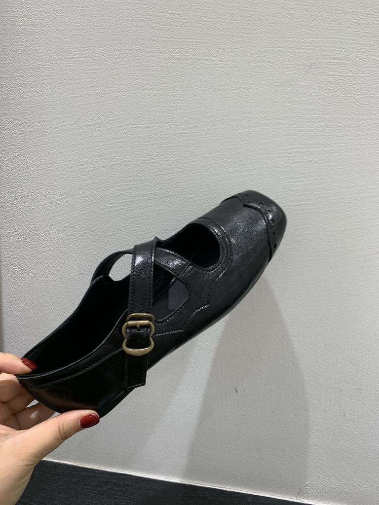 Korean version of niche flat-bottomed crossed Mary Jane shoes, early autumn retro brown square head ballet