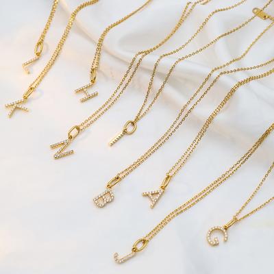 Bijoux Acier Inoxydable Diamant Complet 26 Lettres Anglaises Pendentif Collier Femme Niche Sens Haut de Gamme Chaîne de Clavicule Ne S'estompe Pas