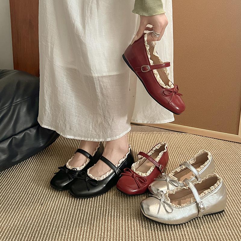 Round Head Retro Bow Flat-soled Small Leather Shoes Women's 2025 New Spring and Summer Skirt French Soft-soled Mary Jane Shoes