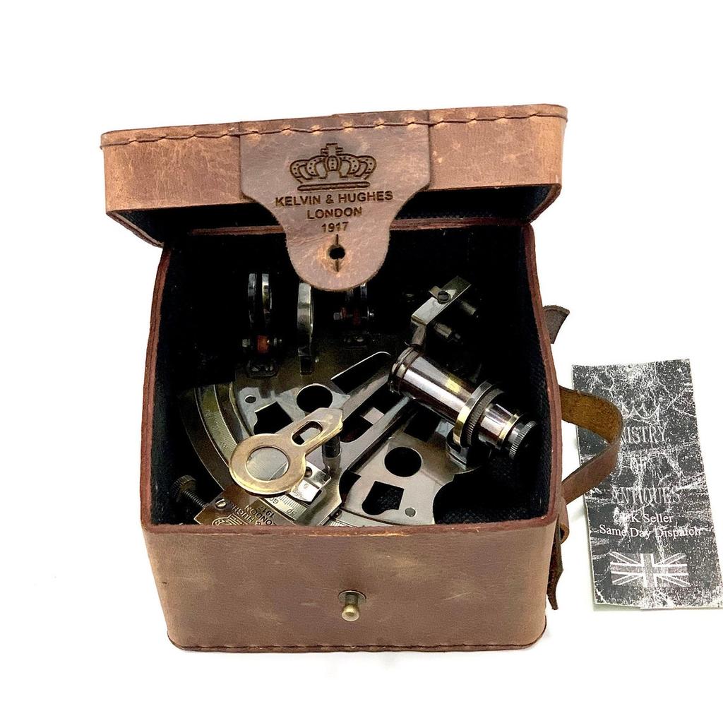 Antiker maritimer nautischer Sextant Vintage Marine Astrolab Schiffsgeräte mit echter Lederbox Messing Schiffssextant mit Glasdeckelbox