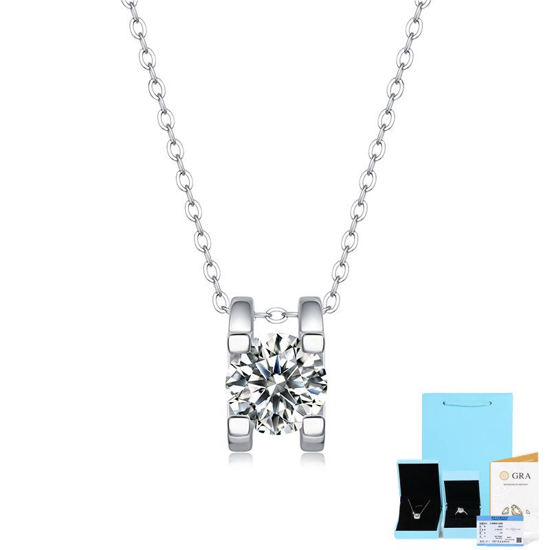 Bague Ringen S925 Silver Inlaid 1-3ct Color Moissanite Pendant Simple Ox Head Pendant Collarbone Necklace