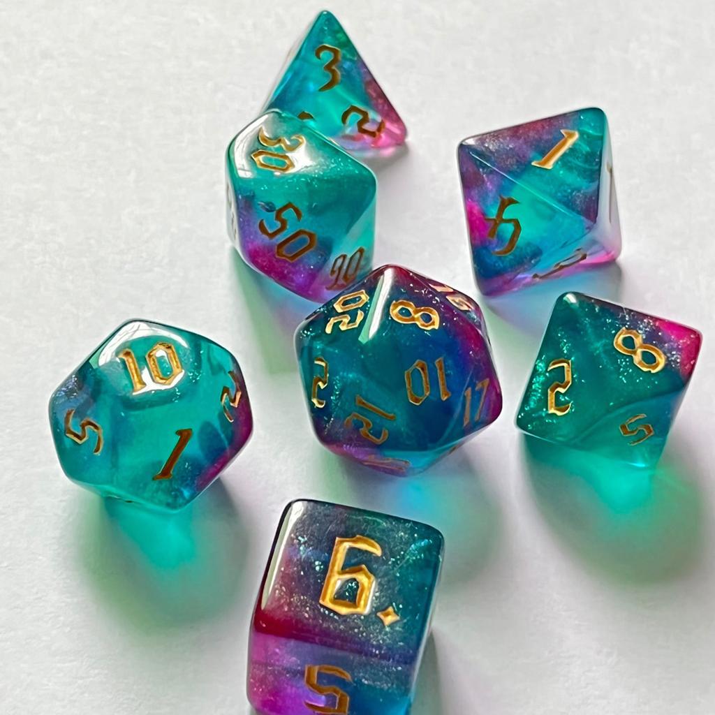 7pcs Game Dice Set Double Color Golden Number Typeface Polyhedral Dice for Table Game