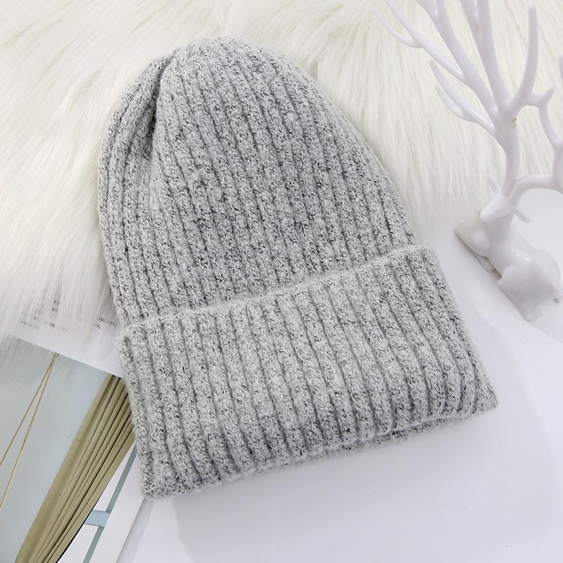 Zimní silná pletená čepice v barvě Bare Body Internet Red pletená čepice jednoduchá módní dámská sametová čepice