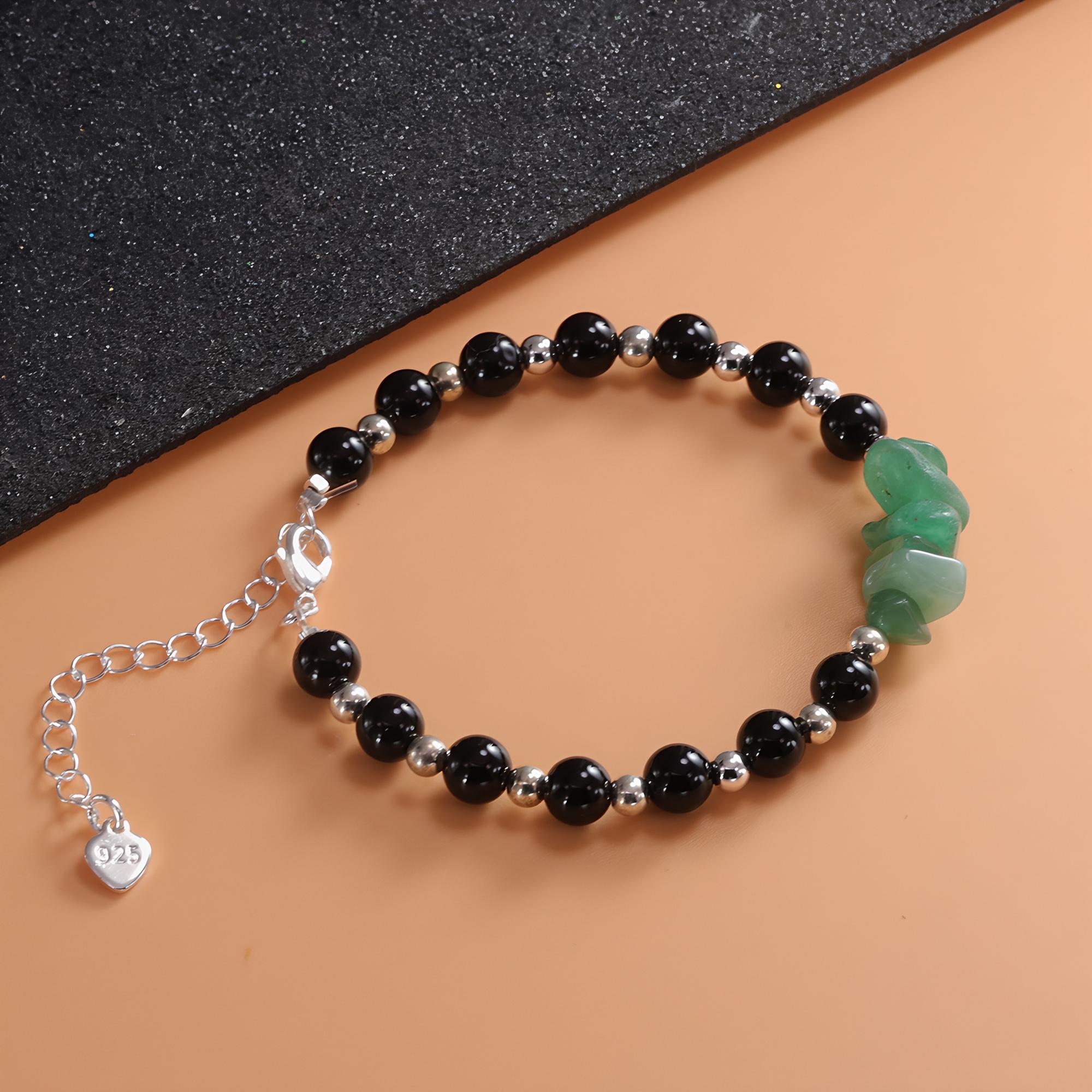 

Exquisite Pendant Bracelet with Handcrafted Natural Stone Beads In Trendy Multicolours – A Romantic Gift for Lovers