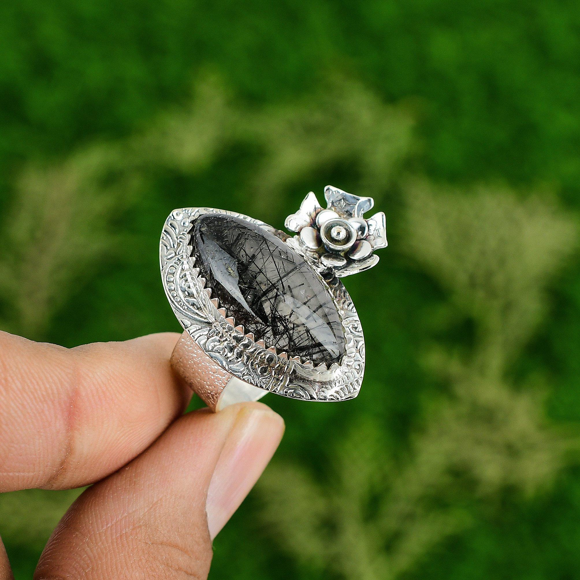 

Подарок для нее Кольцо-заявление с натуральным черным рутилом в форме цветка Размер 9 Серебро 925 пробы 9