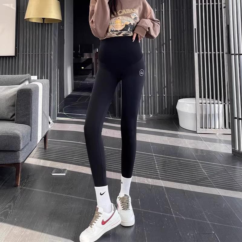 Maternity Yoga Pants - Velvet-Lined, Stomach-Friendly, Spring/Autumn 2026 Edition One Size (80-110 jin)