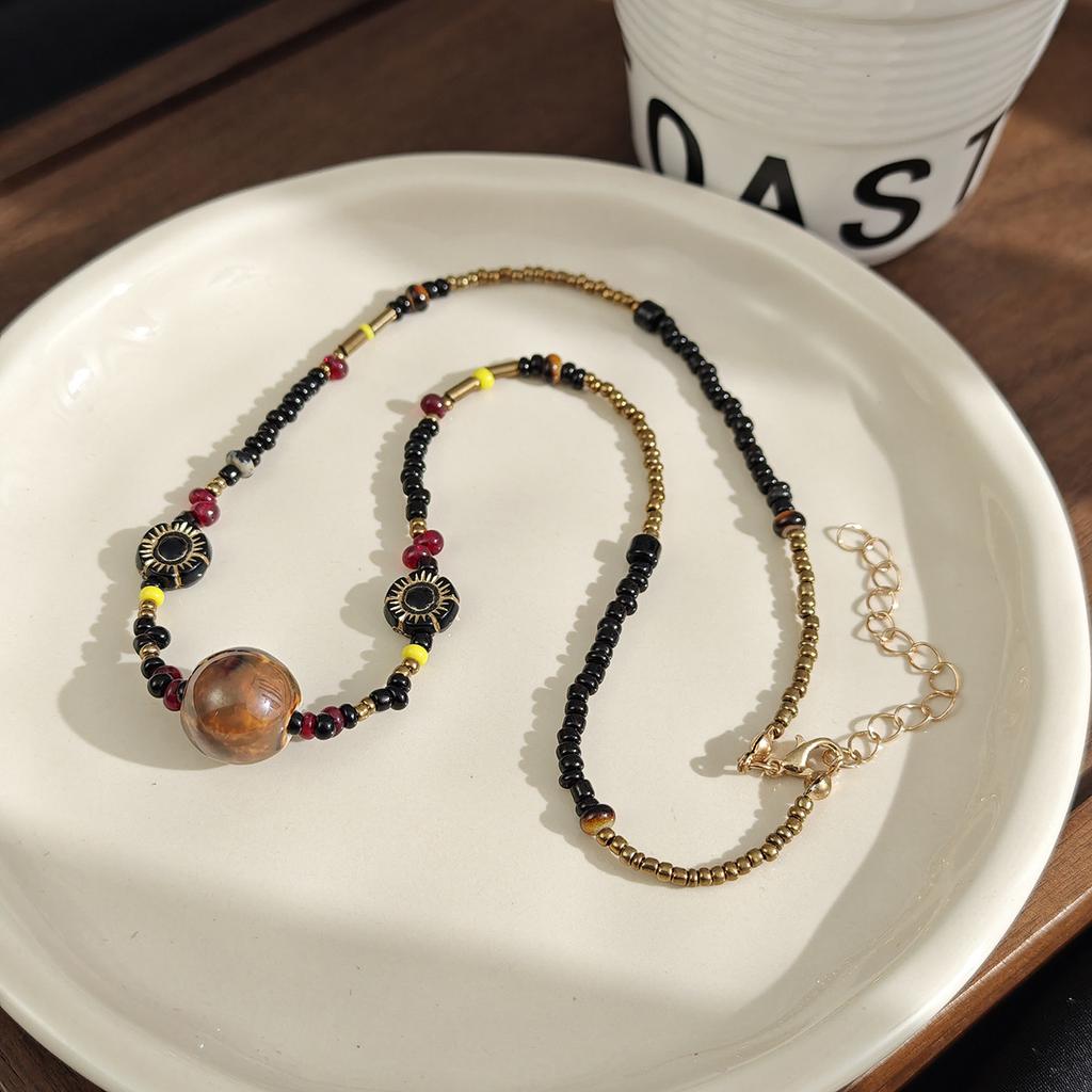 Fair Island Style Ethnic Style Coffee Color Beaded Necklace Minimalist Style Women'S Niche Retro Collarbone Chain