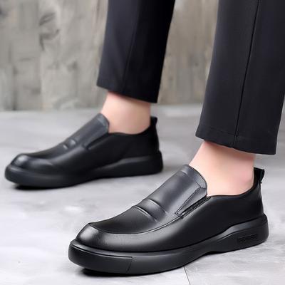 Spring New Men's Casual Leather Shoes Men's Big Round Head Soft Leather Thick Sole Soft Sole Winter Velvet Warm Lazy Shoes