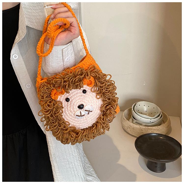 Handmade Crochet Lion Phone Bag, Cute Cartoon Knitted Crossbody Purse for Women, Mini Shoulder Bag for Phone