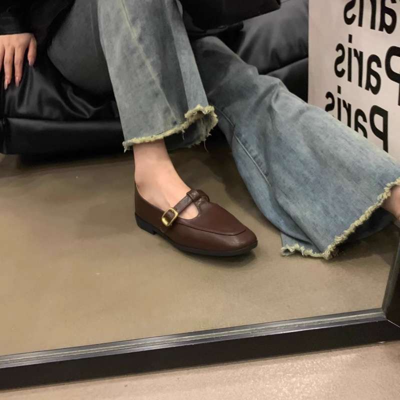 2025 autumn new versatile Korean version of small leather shoes versatile single shoes trendy retro flat bottom square head black loafers women