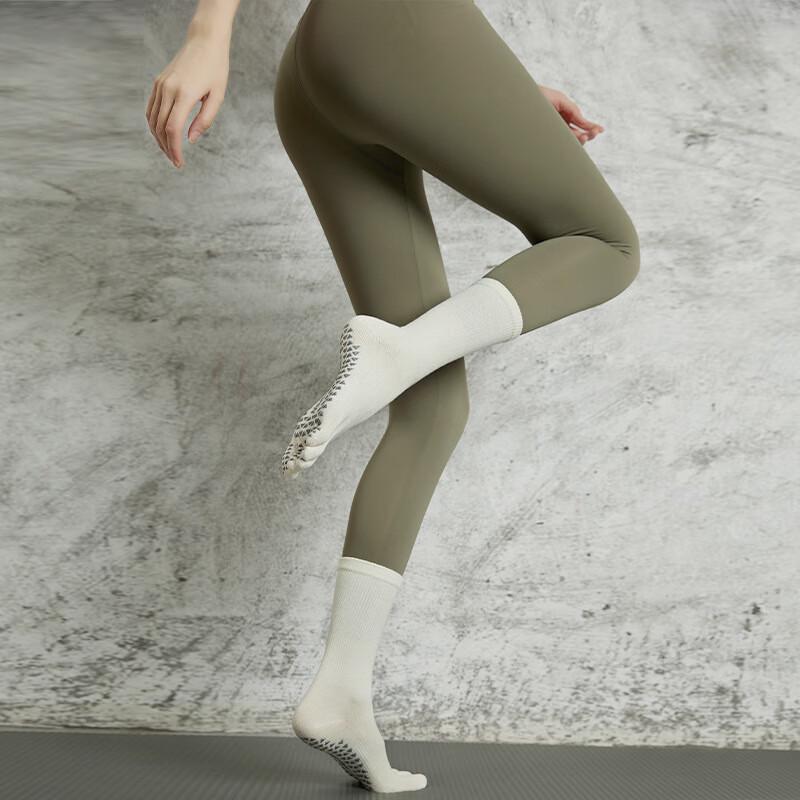 OEING Women s Anti-Slip Five-Toe Yoga & Pilates Socks One Size