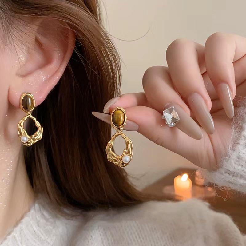 Elegant Retro Oval Pendant Stud Earrings - Stylish, Versatile & Trendy Accessories золотой