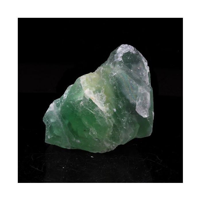 Pierres et Minéraux. Fluorite. 157.85 ct. Marsanges Mine, Langeac, France.