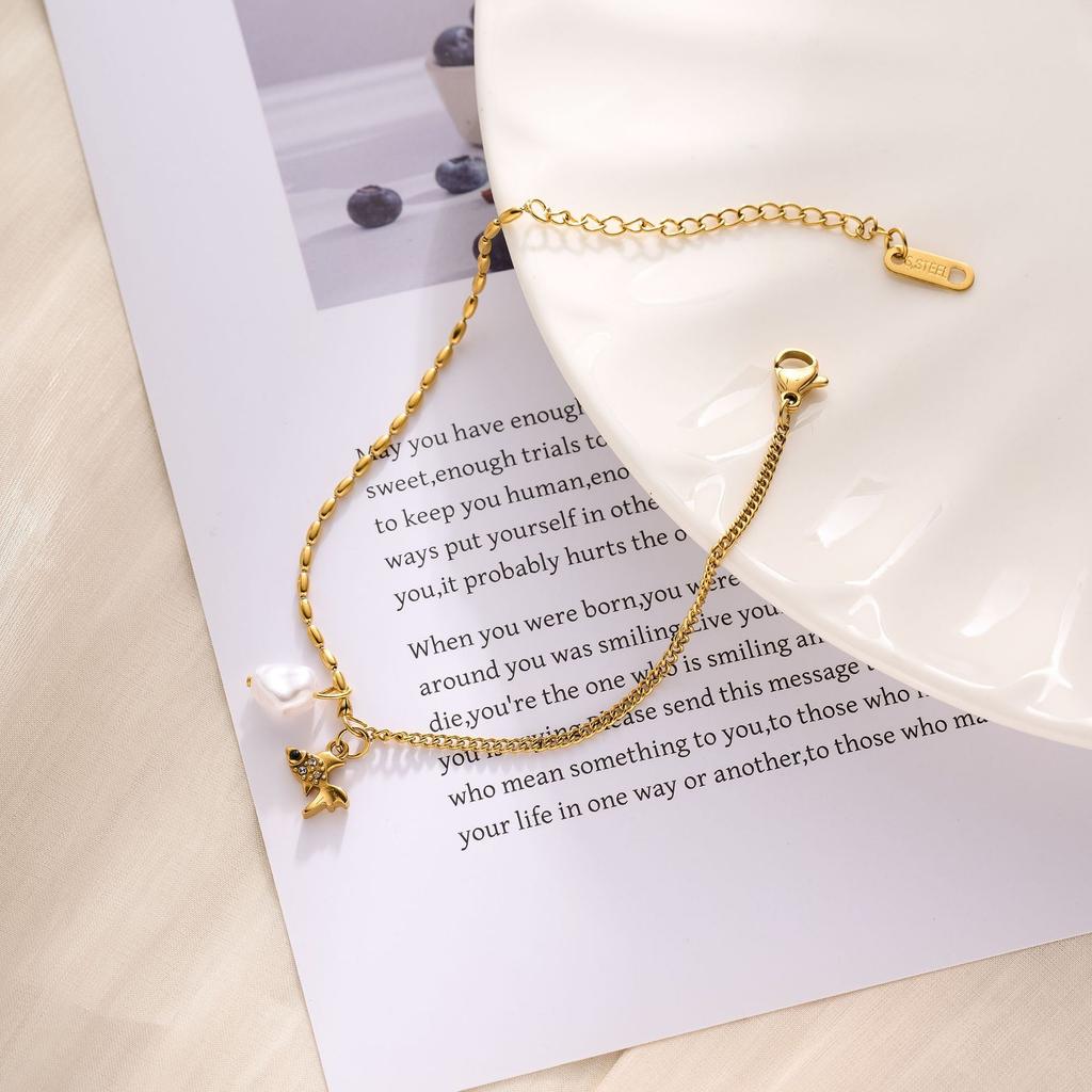 Süßes Zirkonfisch Natürliche Perle Charme Armband für Damen Edelstahl Goldfarbe Perlenkette Schmuck Valentinstagsgeschenk