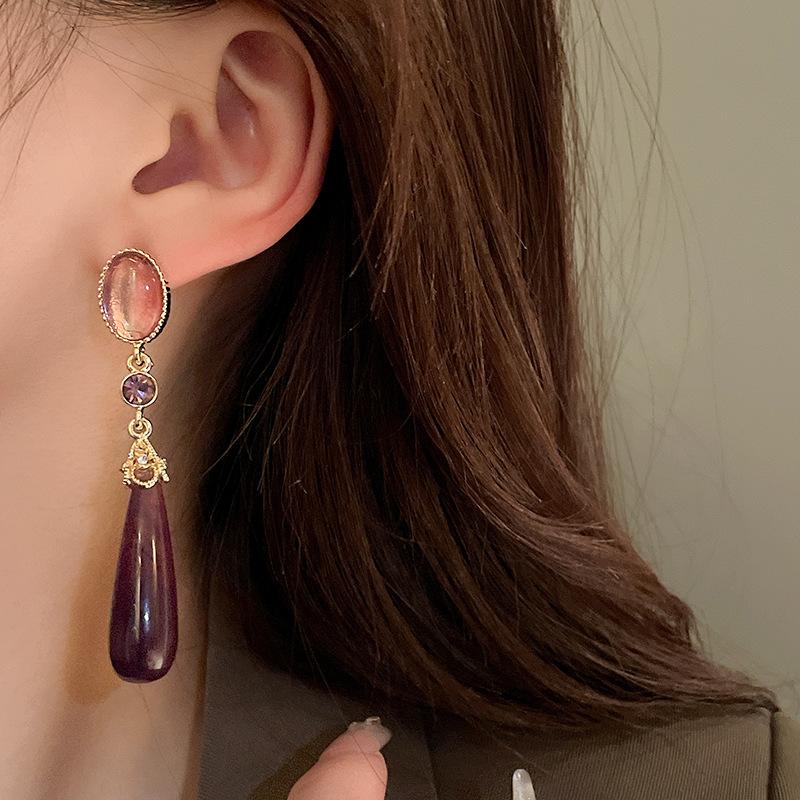 Resin water drop oval earrings fashion light luxury stud earrings new versatile high-end earrings women
