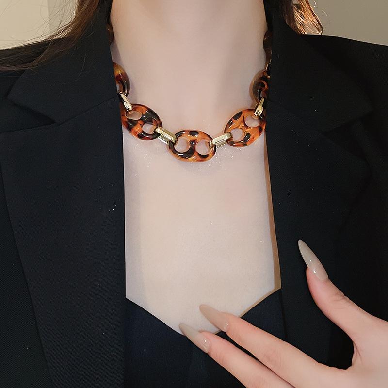 Retro Tiger Eye & Pearl Clavicle Necklace - Autumn/Winter Y2K Style