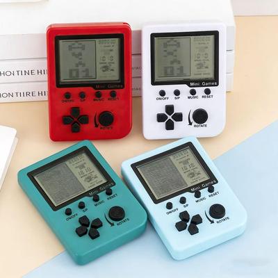 Klassische 3,5-Zoll Russische Quadratische Retro-Spielekonsole für Kinder - Pädagogisch und Nostalgisch.