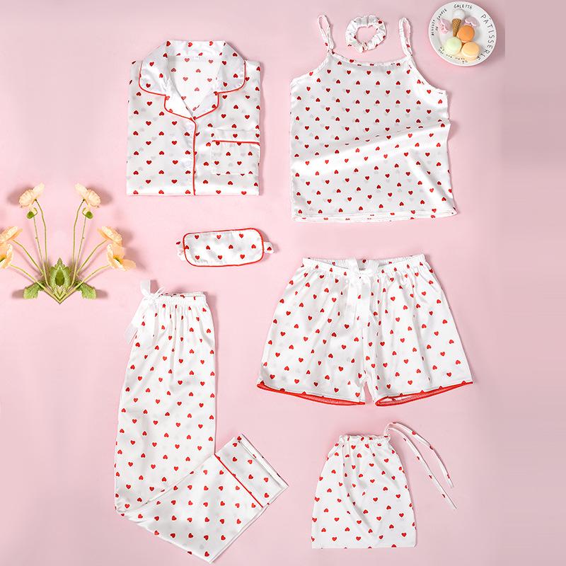 

Детский пижамный комплект из искусственного шелка в полоску «Четыре сезона» - 7 предметов 140