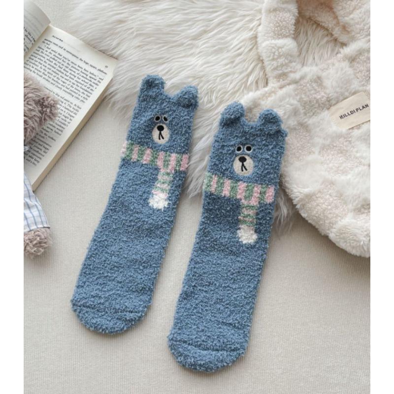 Autumn and Winter Coral Fleece Socks, Three-dimensional Ears, Scarves, Bear Socks, Non-shedding Half-fleece Socks, Warm Thickened Floor Socks