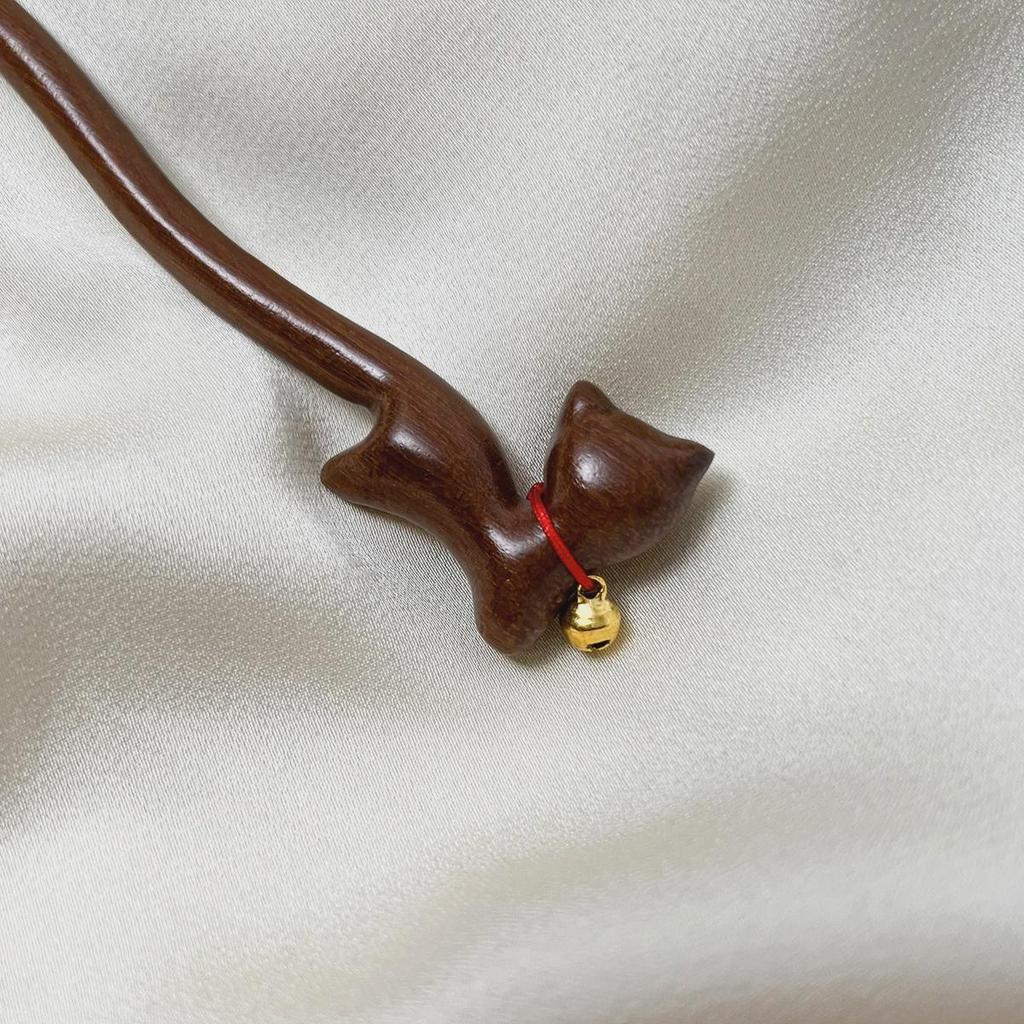 Vintage Gold Seide Sandelholz Haarnadel mit Glockenanhänger - Klassischer chinesischer Stil