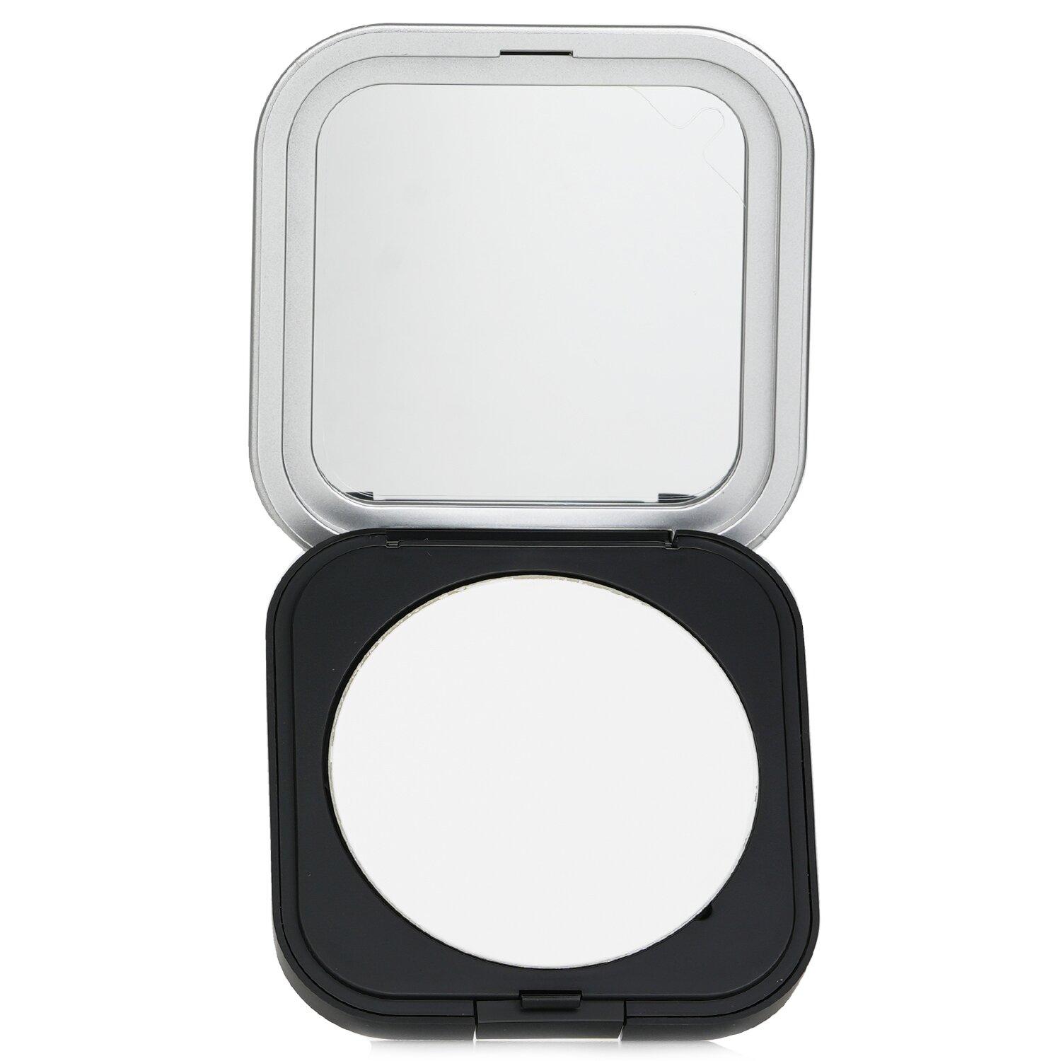 

Ultra HD Microfinishing Pressed Powder - # 01 (Translucent) 6.2g/0.21oz