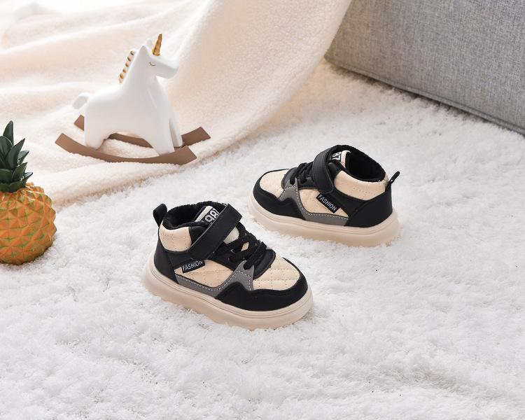 Winter Kids' Plus Velvet Mid-Top Sneakers: Warm Cotton Sports Shoes for Boys and Girls