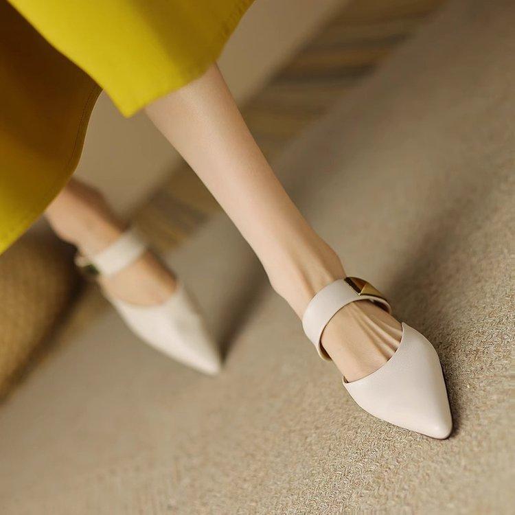 [Ziyan] Baotou Halbschuhe Damen neue Internet-Berühmtheit dicker Absatz Müller Schuhe mit Rock niedriger Absatz spitz einzelne Schuhe Damen Sommer