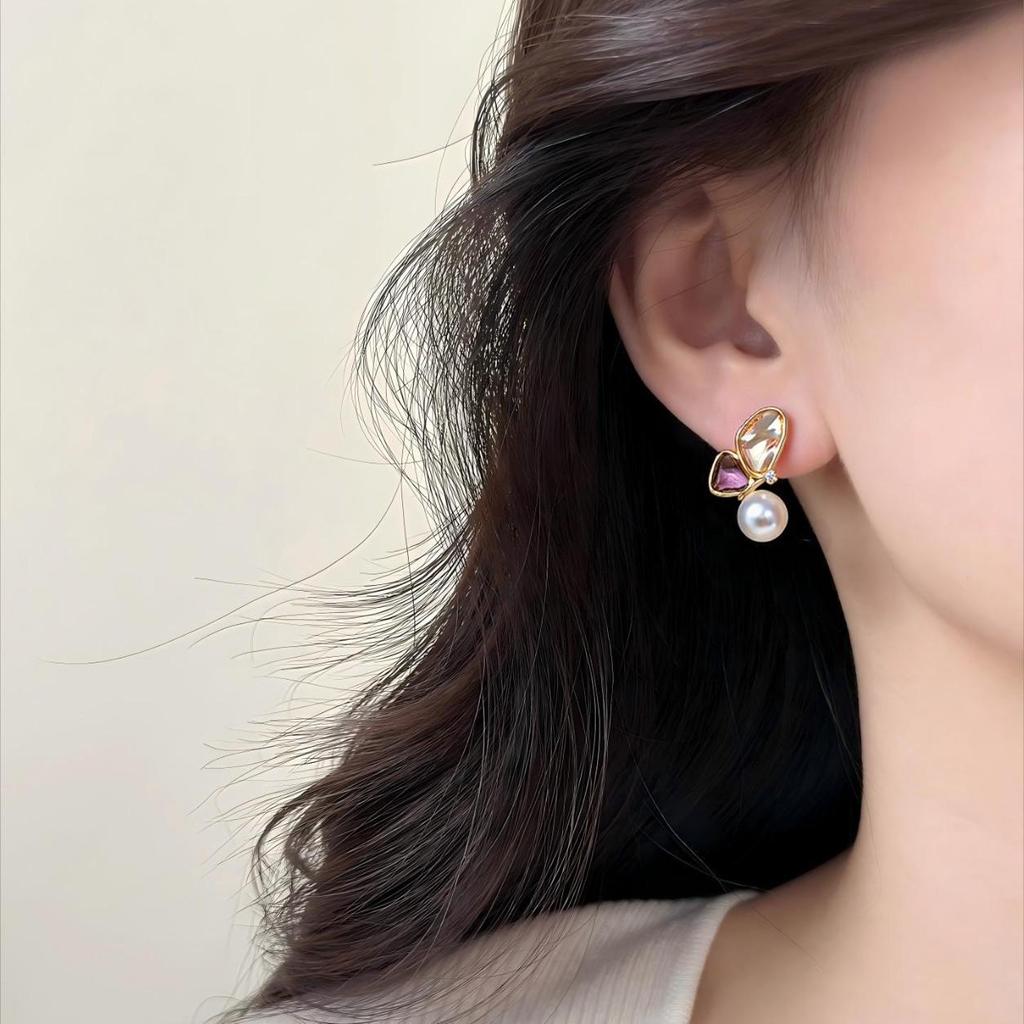 Zhuji Freshwater Pearl Studs with Zircon Butterfly Design