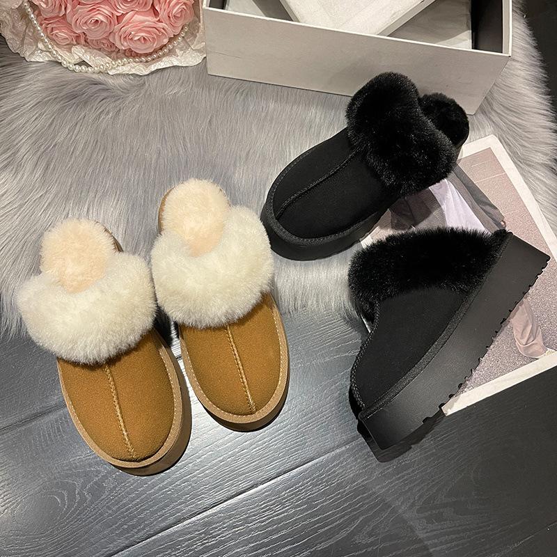 Women's shoes 2025 autumn and winter muffin new slippers summer platform sandals indoor air conditioning flat sole wool shoes women