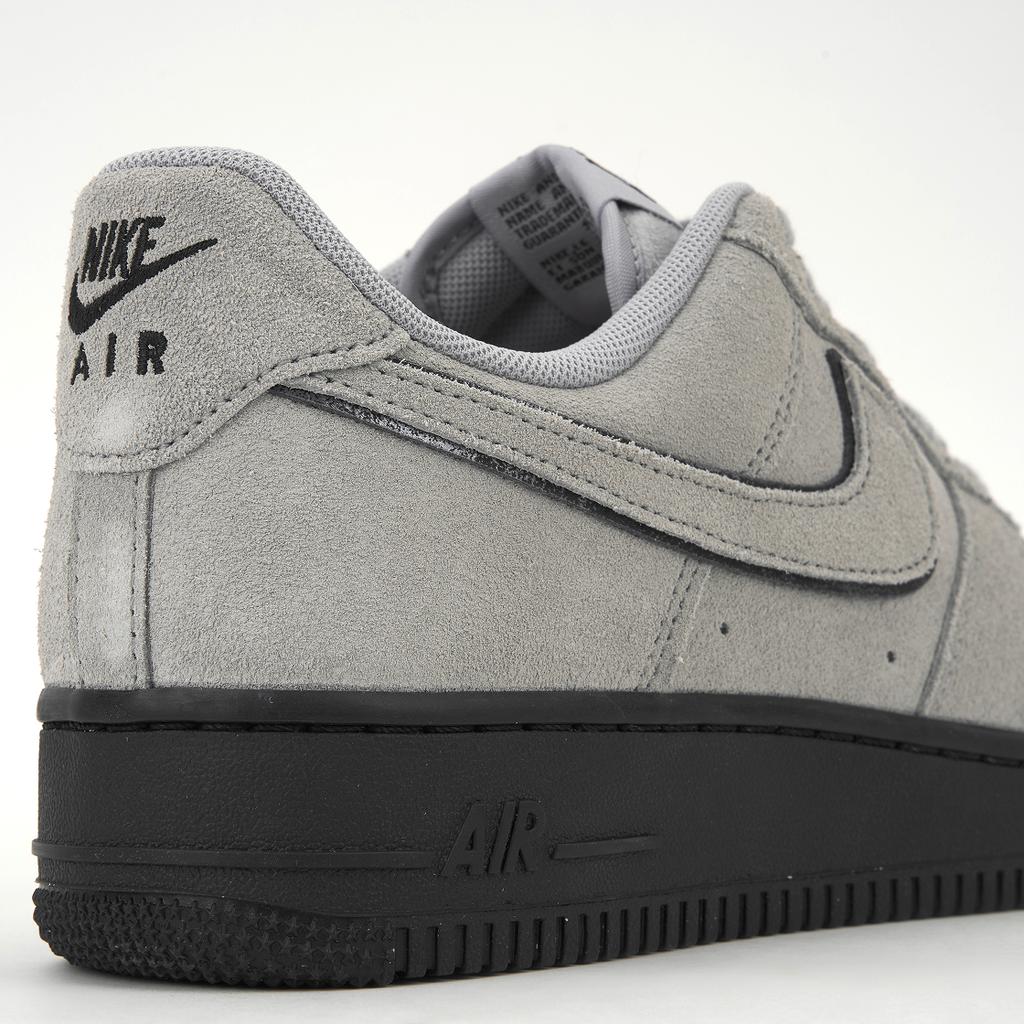 Nike Air Force 1 07 LV8 Duman Grisi Süet Erkek Spor Ayakkabıları Açık-Duman-Grisi Siyah HQ1966-001