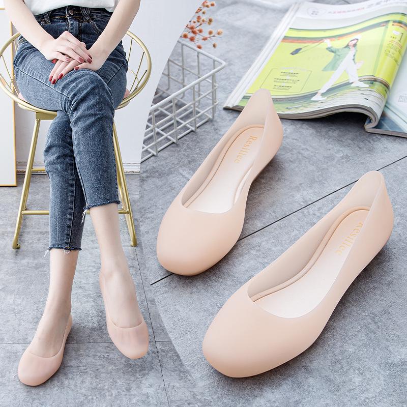 Letnie Przezroczyste Płaskie Sandały Żelowe Damskie 2024 - Lekkie, Niskie, Wodoodporne, Gumowe Buty Plażowe Outdoor