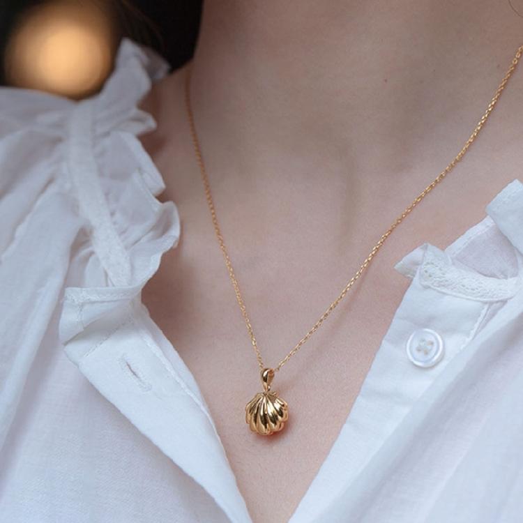 Trendy Freshwater Pearls Necklace Trendy Gold Plated Shell Charm Choker With Freshwater Pearls For Daily Wear Dates