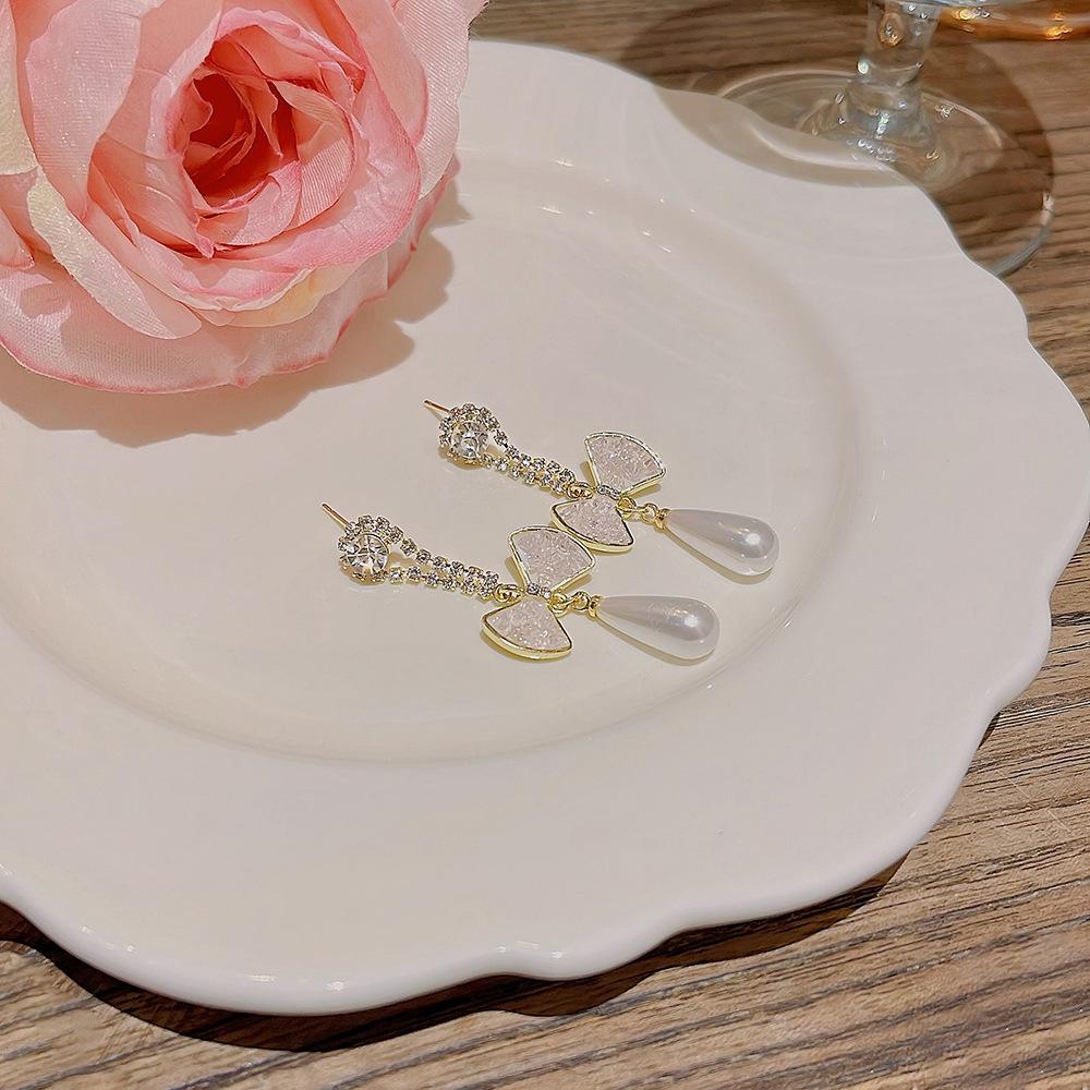 925 Silver Needle Gentle Confession Pearl Earrings Female Autumn and Winter Niche Design Sense of Luxury Bow High Sense Earrings
